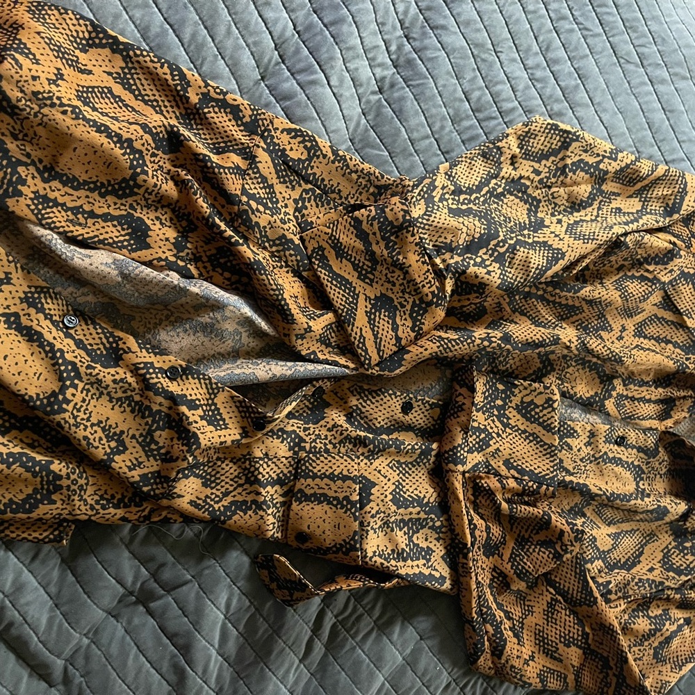 Reptile Habitat Decor in Brown and Black